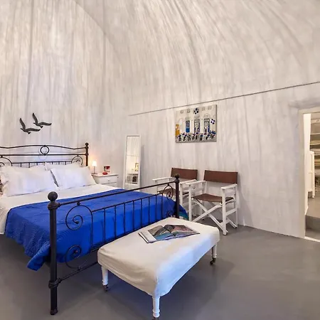 Villa 3-bed Sleeps 8 With Pool And Aircon
