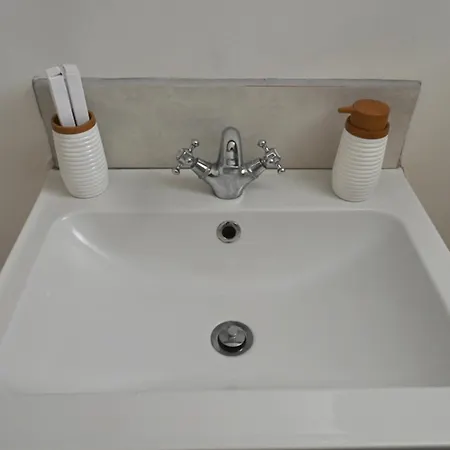 3-bed Sleeps 8 With Pool And Aircon Villa Pýrgos
