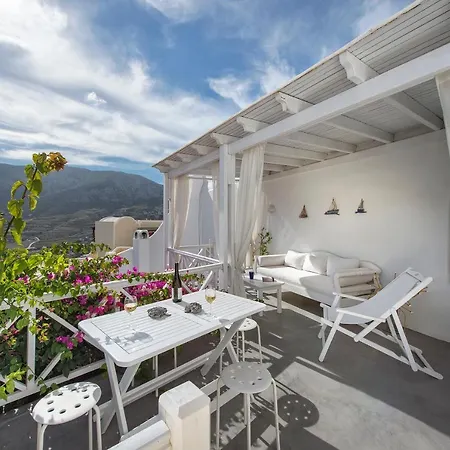 3-bed Sleeps 8 With Pool And Aircon Villa Pyrgos Kallistis