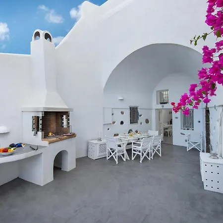 Villa 3-bed Sleeps 8 With Pool And Aircon *