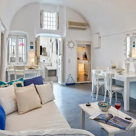 3-bed Sleeps 8 With Pool And Aircon Villa Pyrgos Kallistis