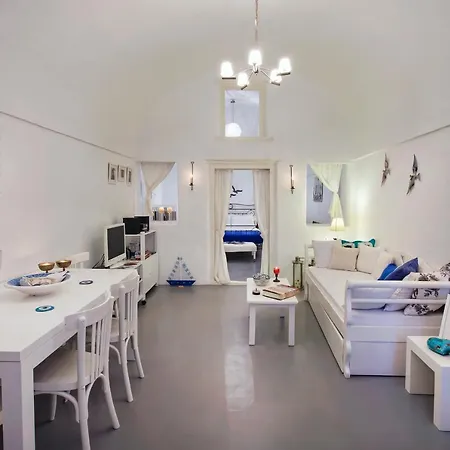 Villa 3-bed Sleeps 8 With Pool And Aircon Pyrgos Kallistis